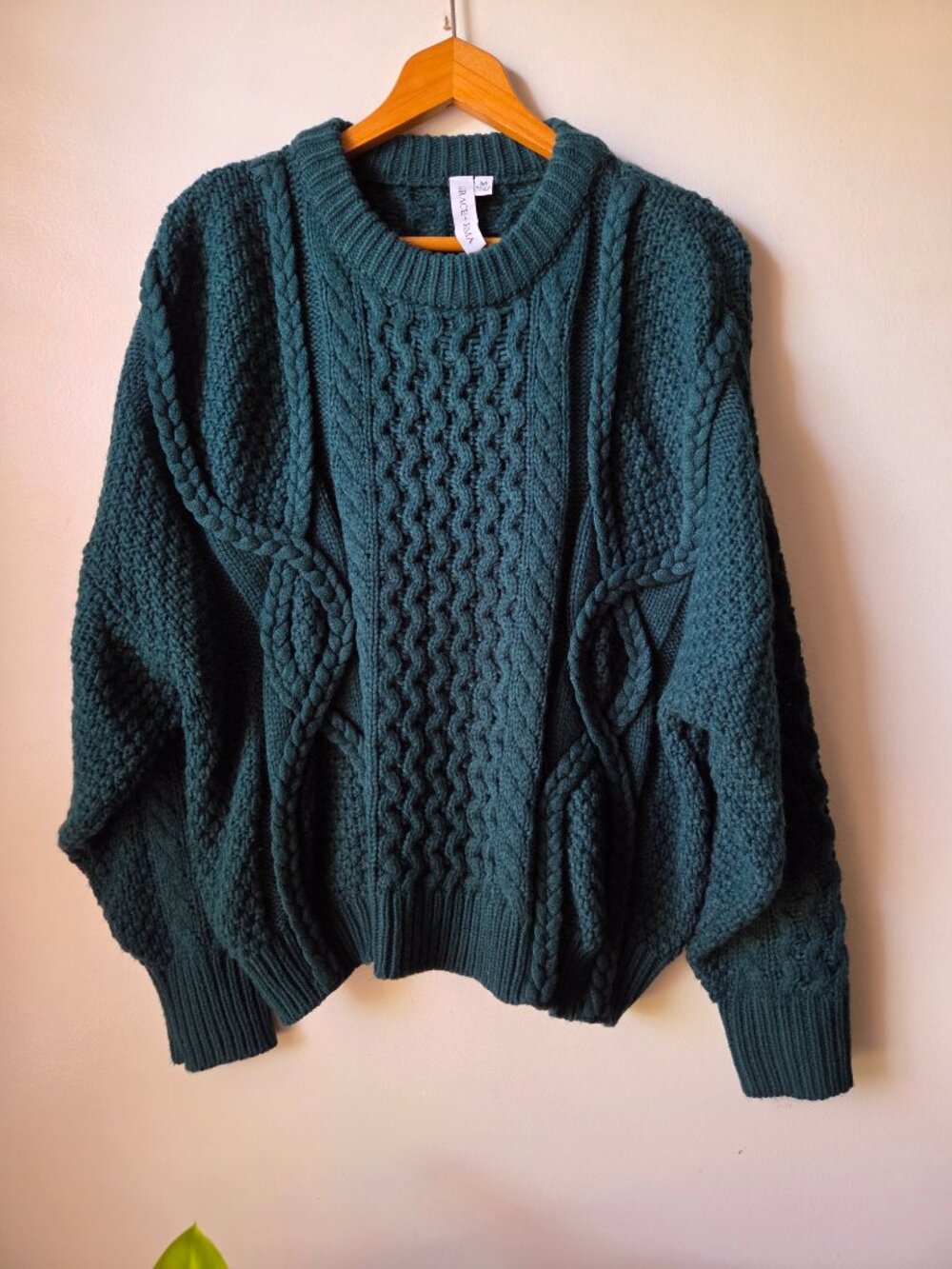 EUC LIKE NEW GRACE + KARMA HUNTER GREEN CABLE KNIT SWEATER LOOSE FITTING M